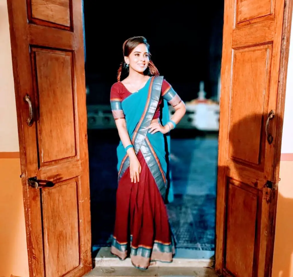 அமுதாவும் அன்னலட்சுமியும் சீரியல் நடிகை  - Zee Tamil 